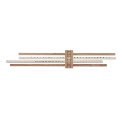 wooden-perpetual-calendar-1