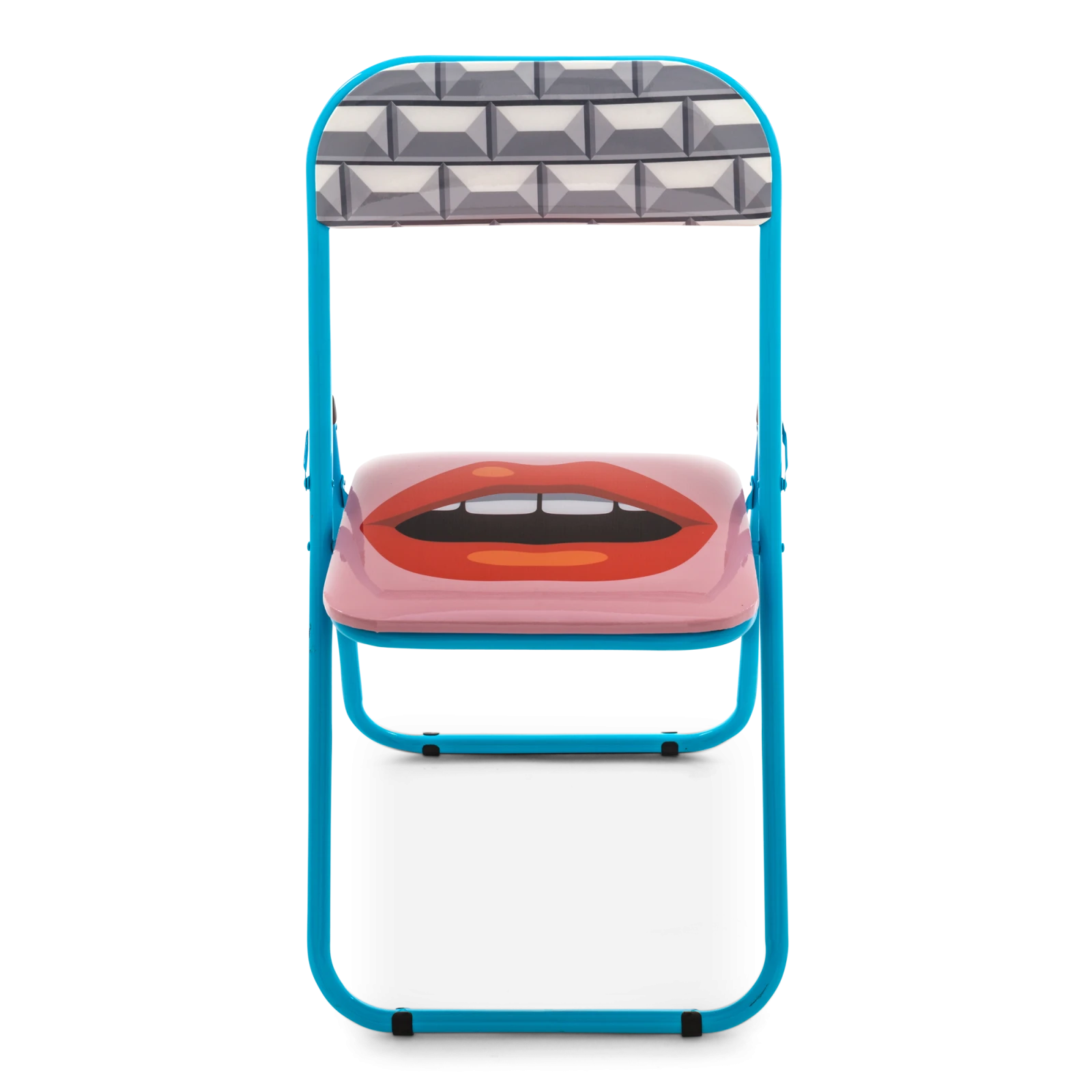 folding-chair-mouth-1