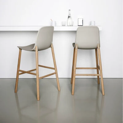 sharky-stool-wooden-base-high-back-2