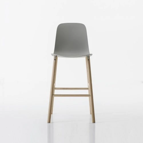 sharky-stool-wooden-base-high-back