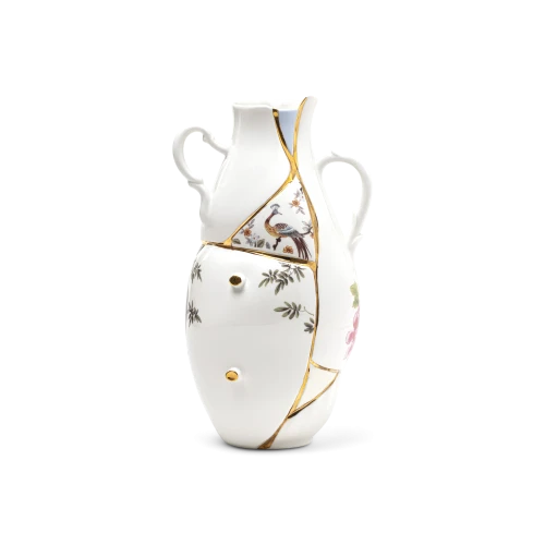 kintsugi-vase