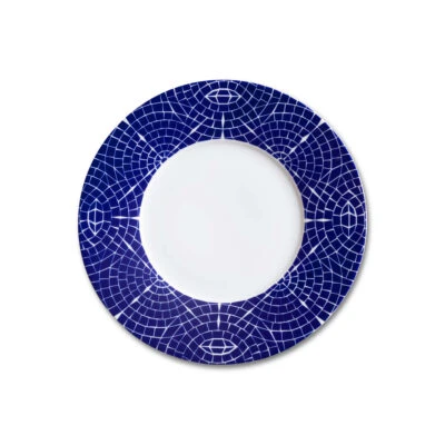 mia-dark-charger-plate