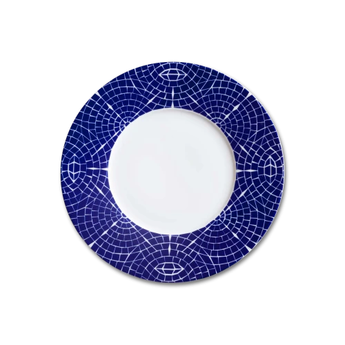Mia Dark, Charger Plate