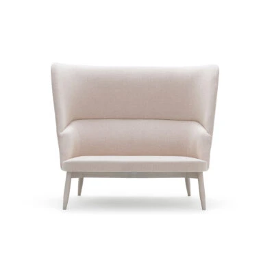 spy-sofa-665