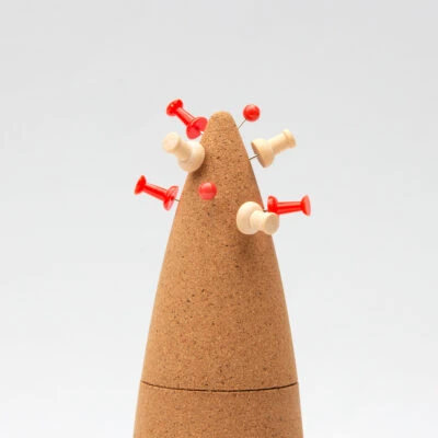 cork-rocket-desk-tidy-10