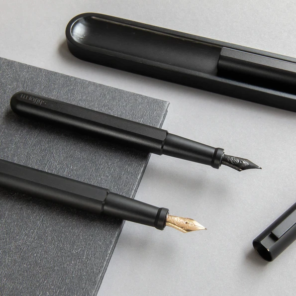Stilform - Stilform Aluminum Fountain Pen, Warp Black | Gessato
