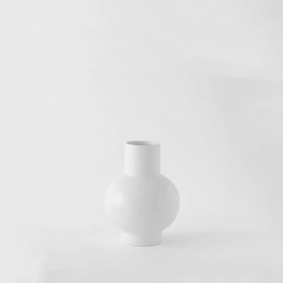 Raawii Strøm Vase, Vaporous Gray - Gessato Design Store