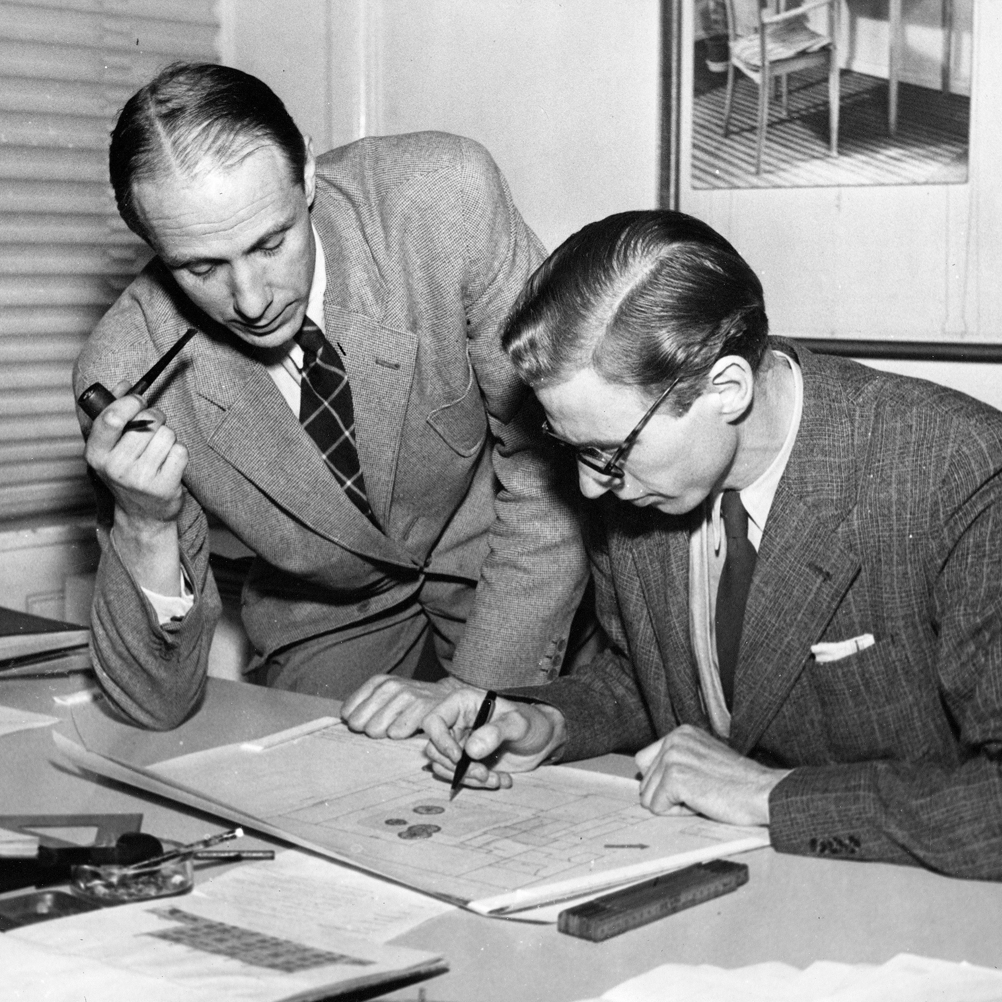 Hvidt and Molgaard
