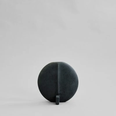 Guggenheim Vase, Black - Gessato Design Store