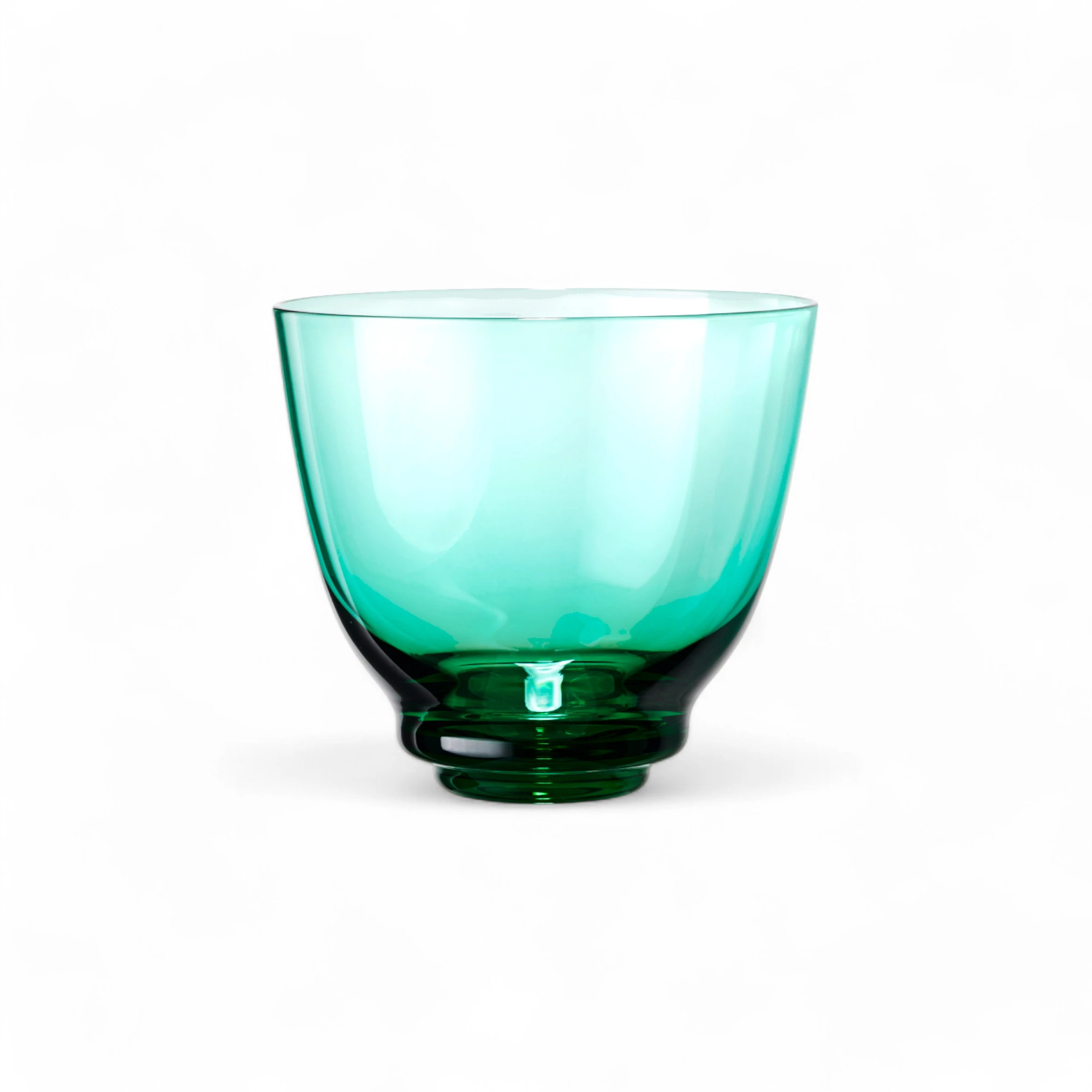  Emerald green
