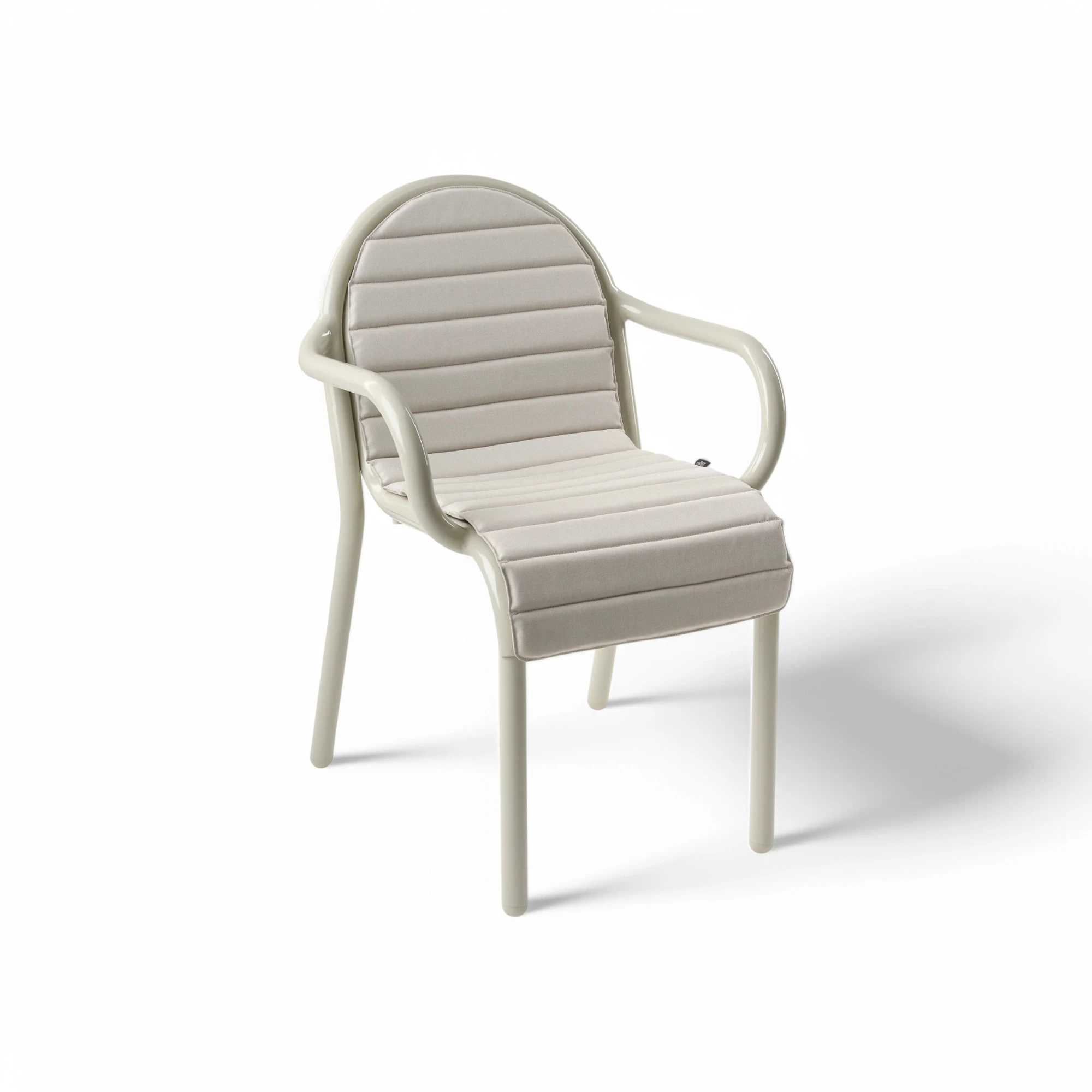  Putty, With cushion