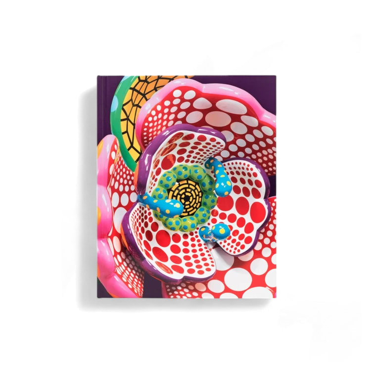 Yayoi Kusama: I Spend Each Day Embracing Flowers - Gessato Design Store