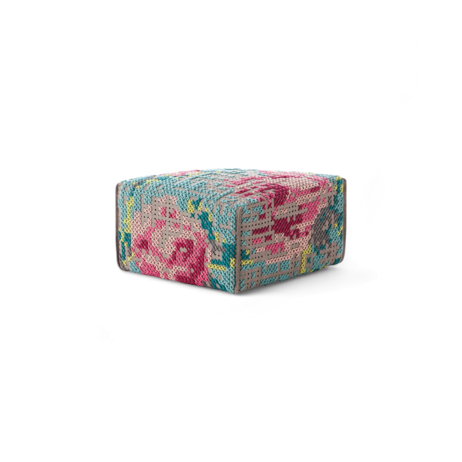 canevas-spaces-square-flowers-pouf-gessato-1