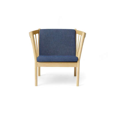 fdb-mobler-j146-armchair-gessato-1