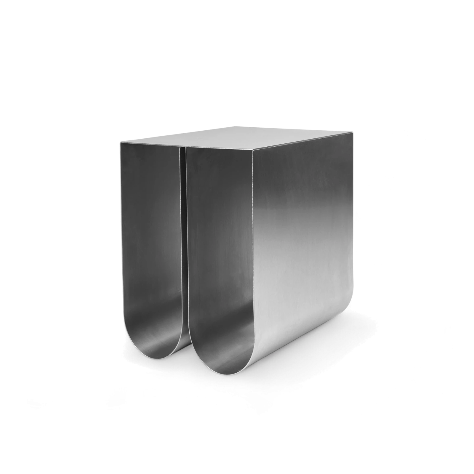 kiristina-dam-curved-side-table-gessato-1