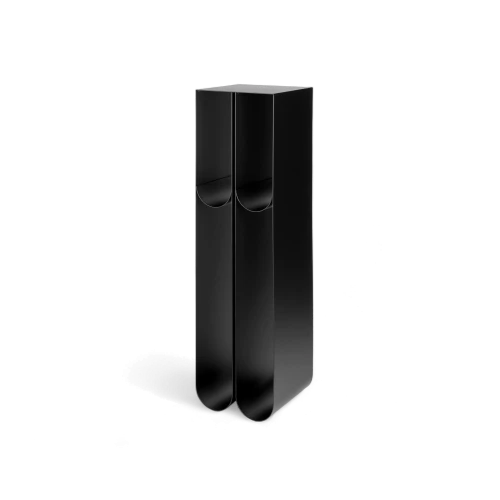 Curved Pedestal