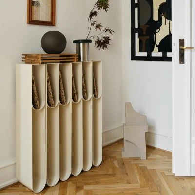 kristina-dam-curved-pedestal-gessato-3