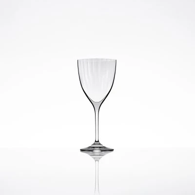 lines-white-wine-1