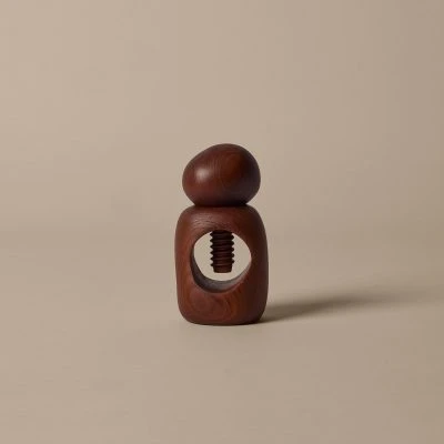 ferm-living-cairn-nut-cracker-gessato-6