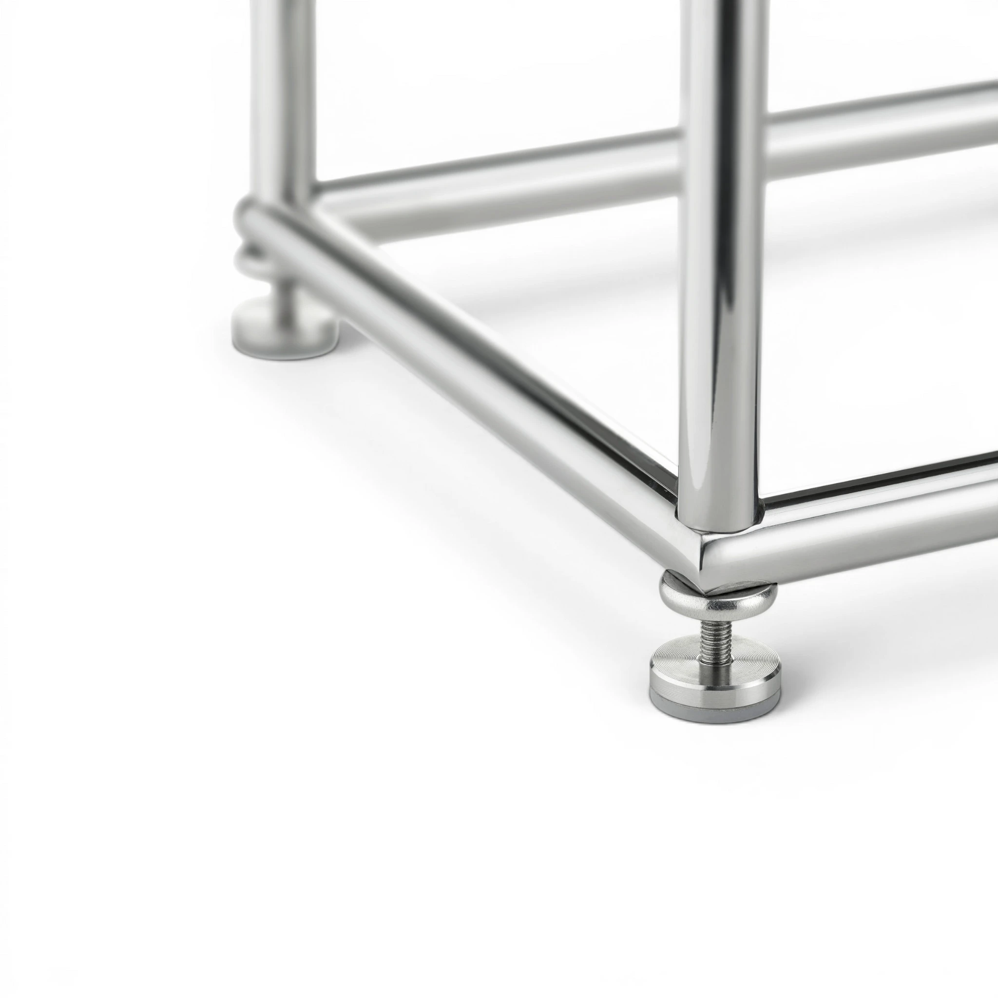  Polished steel