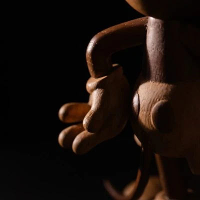 mickey-mouse-wood-figure-9