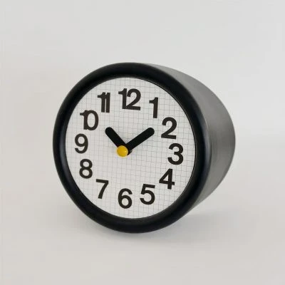 corner-clock-black-2