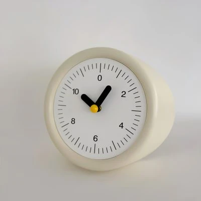 corner-clock-cream-3