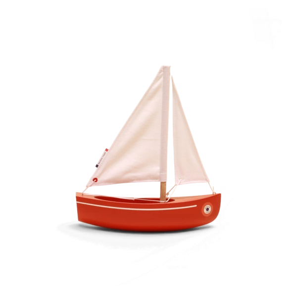 maison-tirot-le-sloop-wooden-toy-sailboat-gessato-1