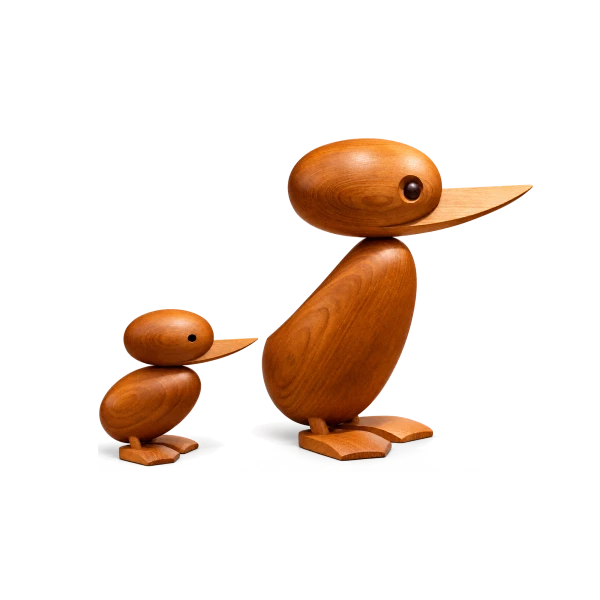 architectmade-giant-duck-duckling-teak-sculptures-set-of-2-gessato-1